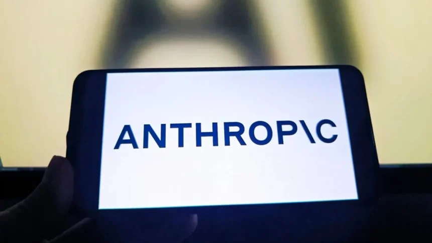 anthropic extinde programul claude startups oferind beneficii de pana la 45 000 de dolari companiilor emergente 6ac5d67a64fef