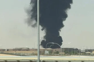 atac asupra unui aeroport international din arabiei saudite ce se stie despre numarul victimelor sua ordona evacuarea de urgenta a diplomatilor 6ad97311cffd6