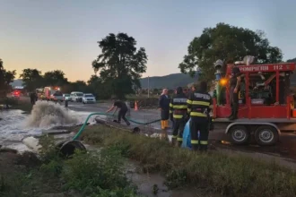 avarie majora la conducta care alimenteaza bacaul cu apa mai multe cartiere au ramas fara apa 6ac12450d7e2d