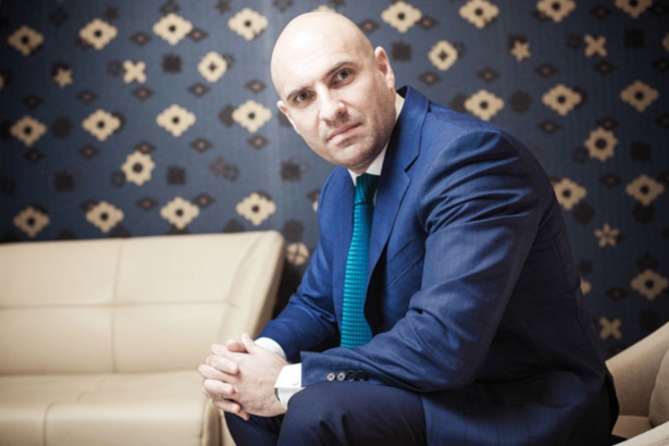 avocatul gabriel zbarcea vine cu un scenariu neasteptat romania trebuie sa solicite tezaurul de la rusi in timpul negocierilor de pace dintre rusia si ucraina 6adfd2618c0aa