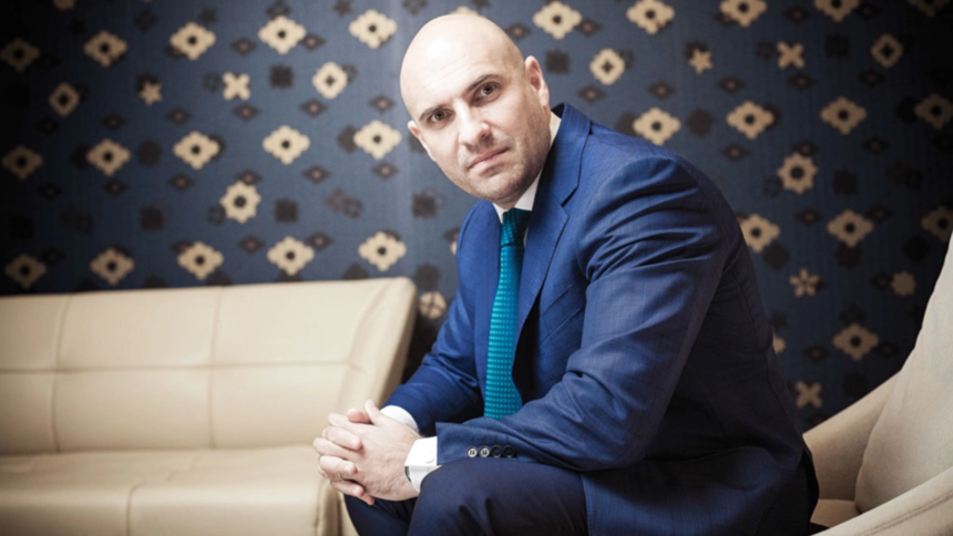 avocatul gabriel zbarcea vine cu un scenariu neasteptat romania trebuie sa solicite tezaurul de la rusi in timpul negocierilor de pace dintre rusia si ucraina 6adfd2618c0aa