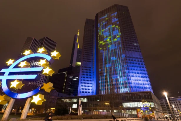 bce vrea sa extinda influenta globala a euro 6ad892105f9b0