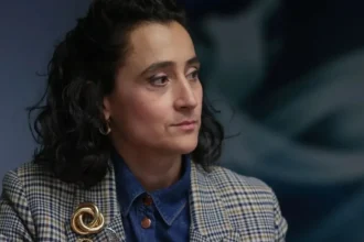 cine este ioana ciocan numele surpriza de la cultura din echipa lui luca niculescu a fondat art safari si este profesor universitar 6acff25ecd3e8