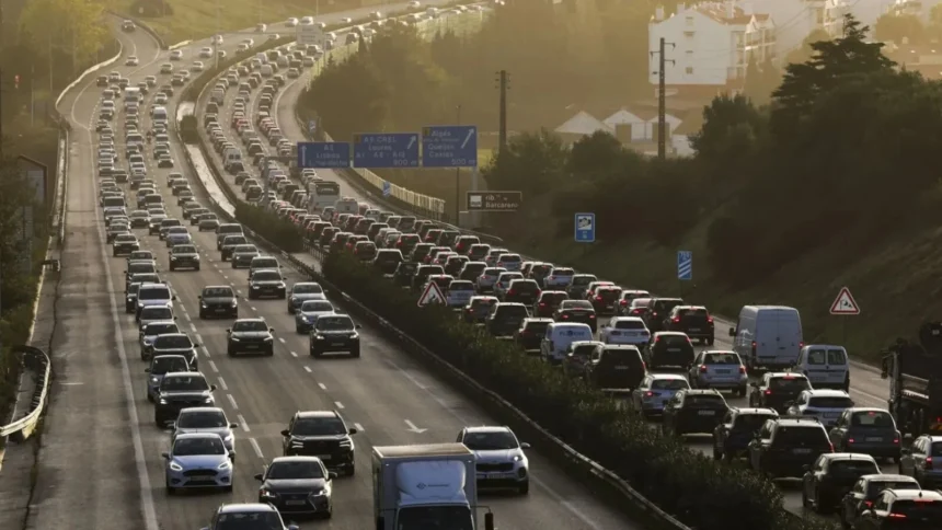 circulatie inchisa pe dn1 in prahova marti si miercuri cnair anunta rutele alternative pentru montarea unei pasarele pietonale 6ad5fd333517e