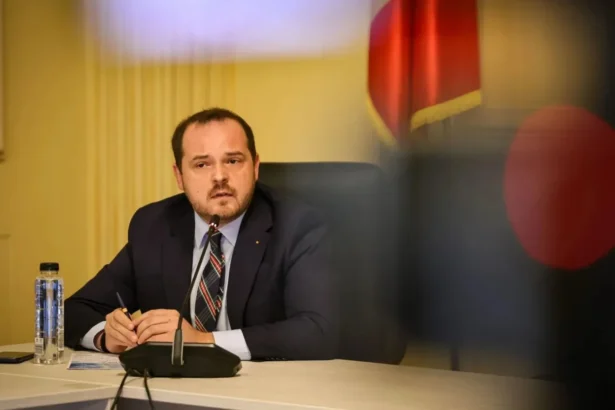 control declansat de alexandru rogobete la un spital din romania am decis sa trimit inspectia sanitara de stat din cadrul ministerului sanatatii 6ade48a325ea8