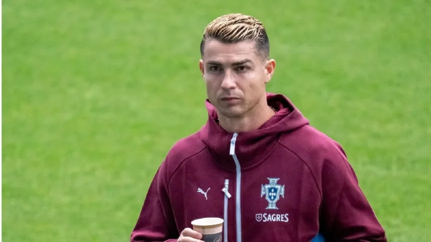 cristiano ronaldo i a transmis un mesaj de incurajare lui hvicea kvarathelia de la psg 6ad9df8c653e4