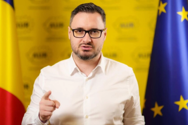 dan tanasa trimis in judecata pentru instigare la ura deputatul aur indemna romanii sa refuze comenzile livrate de curieri straini 6ad9d5934cffe