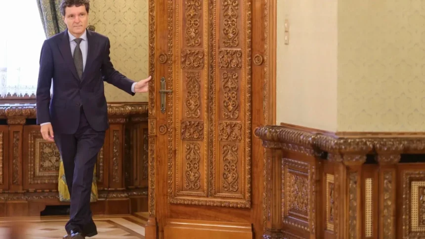 de ce i a bagat nicusor dan pe ministri in sedinta la cotroceni miza uriasa pentru romania a discutiilor de vineri 6ac9017fe27ae