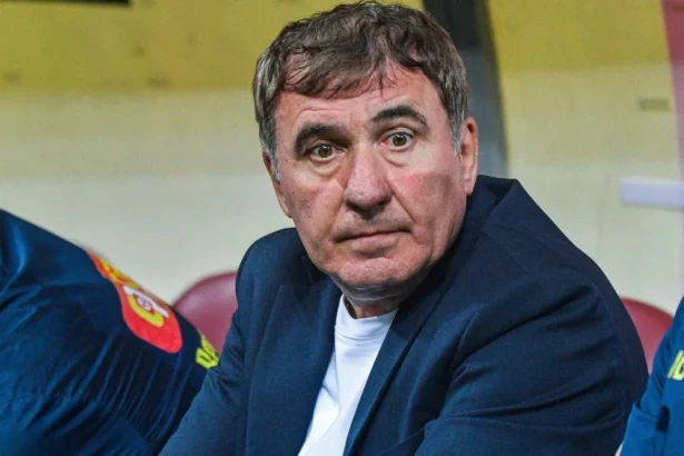 dezastru pentru romania lui hagi este oficial tricolorii ajung la cea mai slaba clasare din istorie in clasamentul fifa 6ac646e182228