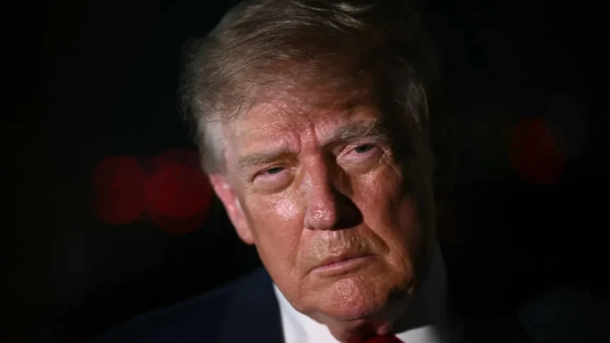 donald trump somat sa se prezinte de urgenta in instanta ce risca daca nu apare pana pe 11 decembrie 6adaa8706ba25
