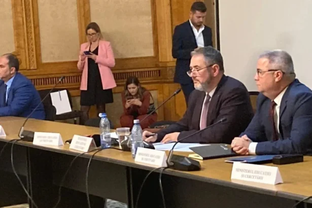 evaluarea nationala ministrul educatiei sorin costreie anunta posibile schimbari pentru ca devine o problema 6ade1e7315495