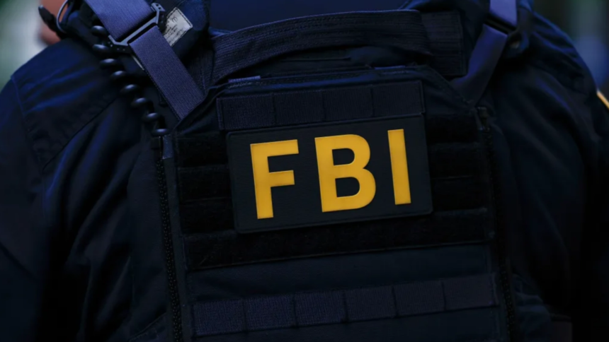 fbi a dejucat un presupus atac terorist intr unul dintre cele mai mari mall uri din sua un tanar de 18 ani arestat 6ac759219454f