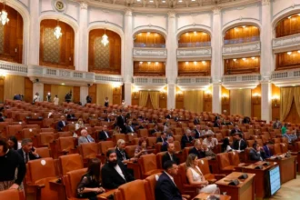 fost vicepremier ii ataca pe politicienii care negociaza formarea guvernului mentalitatea unora e de tipul ce am eu de castigat 6ac13e05bf579