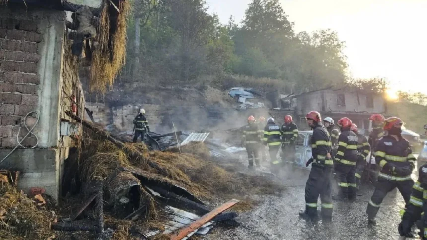foto un nou incendiu violent la manastirea bisericani din neamt patru constructii au ars un barbat a fost ranit 6abf6cbcc7f33