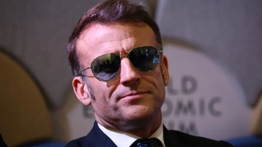 franta cauta sa reduca preturile la pompa macron merge in patru state din golf 6acfe43130cae