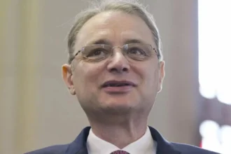 grindeanu si luca niculescu au spart gheata urmeaza prima discutie directa si intalnire decisiva pentru soarta guvernului ce pune psd pe masa negocierilor 6ac60319b076d