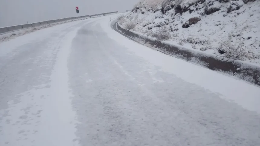 iarna pune stapanire pe transalpina circulatia a fost inchisa temporar din cauza ninsorii 6adf8c11d22b3