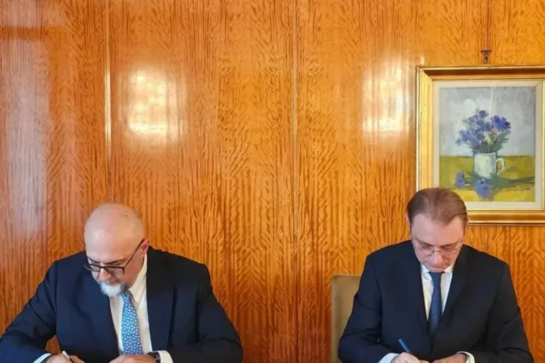 kelemen hunor a semnat un acord politic cu premierul desemnat luca niculescu conditiile impuse pentru sustinerea guvernului 6ad5ef2f42d9d