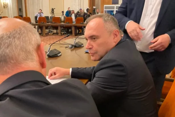 ministrul anti socuri in facturi dumitru chisalita a primit aviz favorabil in parlament pentru ajutoare financiare la curent si gaze 6ad5fd39d9cda