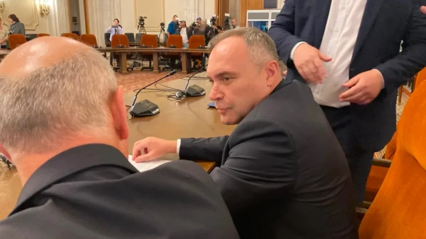 ministrul anti socuri in facturi dumitru chisalita a primit aviz favorabil in parlament pentru ajutoare financiare la curent si gaze 6ad5fd39d9cda