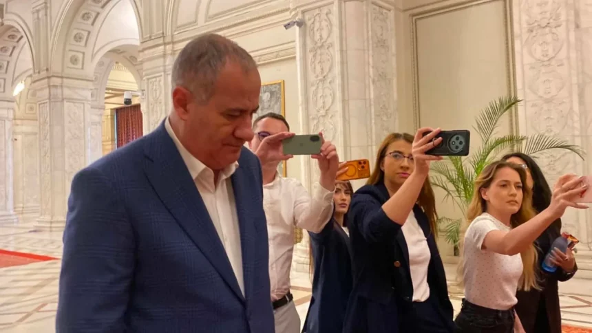 ministrul propus la interne marian neacsu da detalii despre cazul elevului din bistrita care a atacat o profesoara cu un cutit banuiesc ca modelul francez a fost un factor de influenta 6ad65fa2930f9