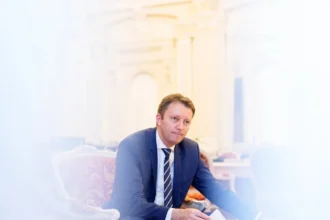 muresan il acuza pe grindeanu ca fuge de functia de premier stiu ei ca vor fi scutiti de desemnare astazi 6ac33cef0e7dd