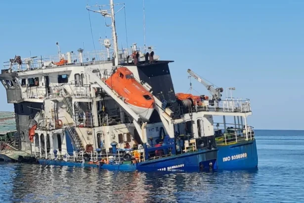 nava lovita de drone in marea neagra un marinar mort 3 raniti 6ac3d577974fe