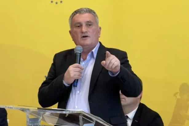 nuca tare in pnl deputatul pnl cristian buican a votat impotriva a doi ministri din cabinetul luca niculescu asa si care i problema este votul meu 6ad63580ed3e1