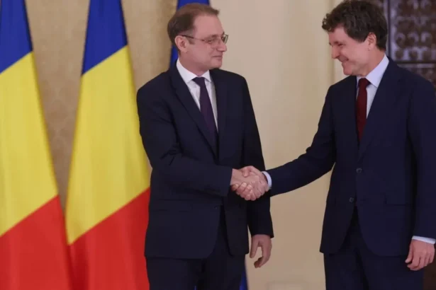 oficial nicusor dan a semnat decretul pentru desemnarea lui luca niculescu din acest punct incepe jocul din parlament 6ac4af62dcb17