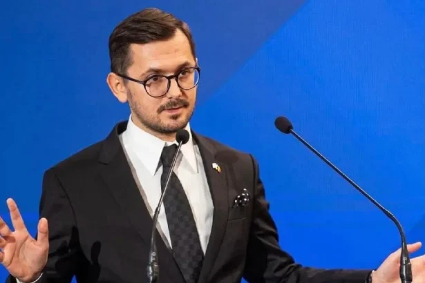 pavel popescu ii da replica ioanei dogioiu care il apara pe fostul premier minciuna pare a fi fost standard obligatoriu pentru a intra in echipa de consiliere a domnului ilie bolojan 6ade025ebcad1