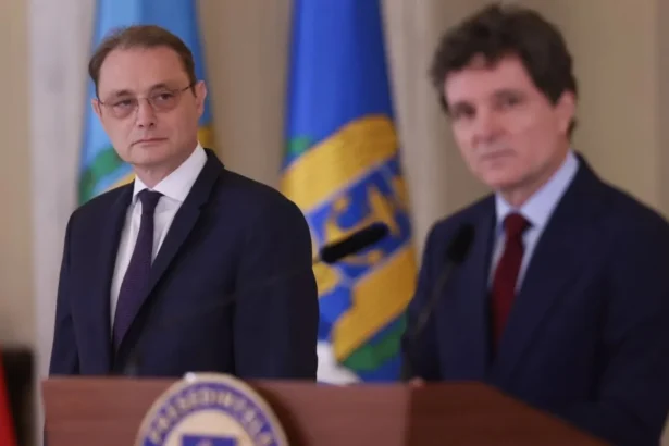 politologul andrei taranu nu i da sanse lui luca niculescu sa treaca de parlament daca udmr nu este dispus sa voteze un alt guvern sansele oricarui premier sunt foarte mici 6ac40426d7ce2