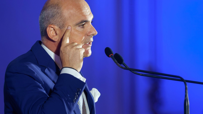 rares bogdan il desfiinteaza ilie bolojan parca am vorbit cu peretii omul pur si simplu nu pricepea sperantele liberalului se muta la luca niculescu 6adcb0dede313