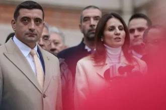 replica ancai alexandrescu in scandalul cu george simion si maneaua ce ai fa de faci asa el este principalul beneficiar al situatiei lui calin georgescu 6ac8b67e69d7e