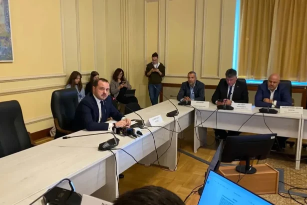 s a incheiat ultima runda a audierilor ministrilor din guvernul luca niculescu aviz pozitiv pentru alexandru rogobete cum l a ironizat pe emanuel ungureanu va recomand 6ad732a2f0edf