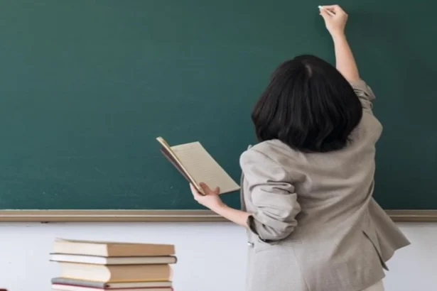scandal la un colegiu din iasi o profesoara acuza ca a fost agresata de un alt cadru didactic dupa o discutie care ar fi degenerat cazul a ajuns la parchet 6ac0e16472d70