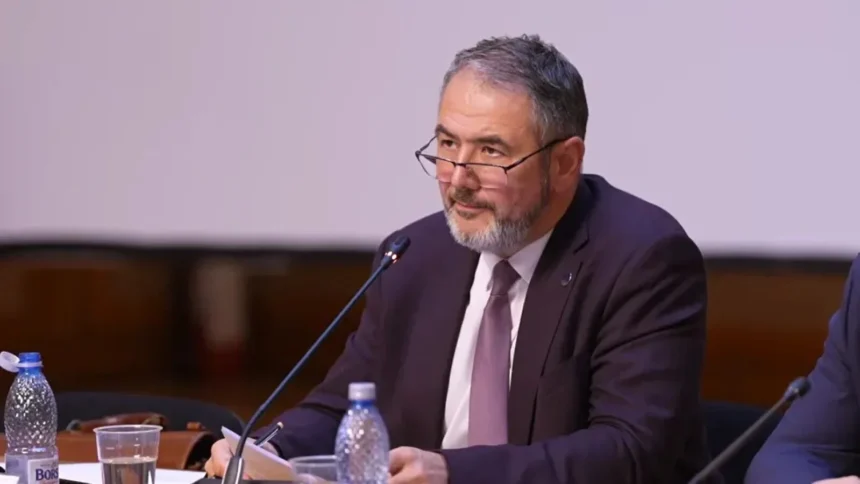 se schimba legea dupa atacul elevului din bistrita noul ministru al educatiei anunta masuri drastice impotriva celor violenti din scoli inclusiv adulti 6ad902a2b400c
