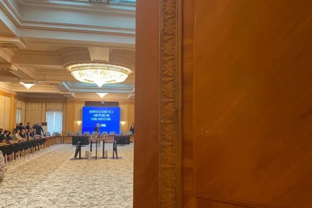 surse contre in sedinta pnl intre un parlamentar din tabara vestea si blaga scarlat a rabufnit o minima recunostinta din partea celor care ne au facut tradatori 6acf65c3ef253