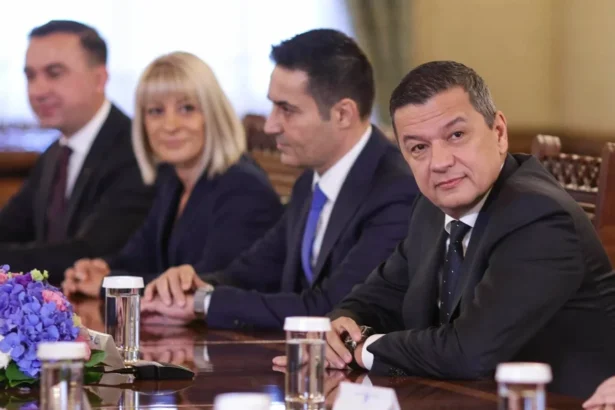 surse sorin grindeanu a luat pulsul in psd si vantul bate impotriva lui luca niculescu 6ac4aa8edb847