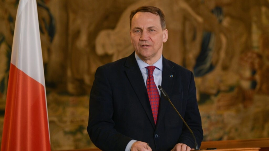 tensiuni in interiorul nato seful diplomatiei poloneze il pune la punct pe seful pentagonului 6ad651810fefd