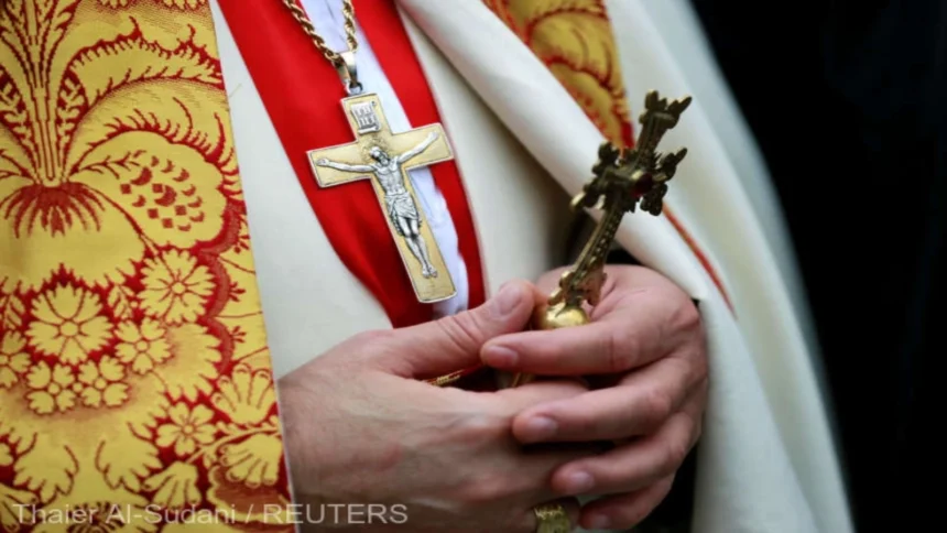 tragedie intr o biserica din ecuador un preot a murit dupa ce crucea din spatele altarului s a prabusit peste el slujba era transmisa live pe facebook 6ad4d5d0b5786