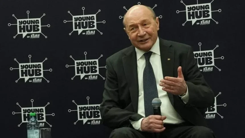 traian basescu anunta cine ar trebui sa fie premier nu mai este alta solutie daca maine nu anunta un premier agreat de partide poimaine anunta alegeri anticipate 6ac29b367558e