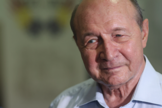 traian basescu crede ca nicusor dan nu va putea controla guvernul nu stiu daca presedintele are vreun interes daca au vreo specialitate certa cei din psd au specialitatea de a destabiliza t 6ad902b100a0d