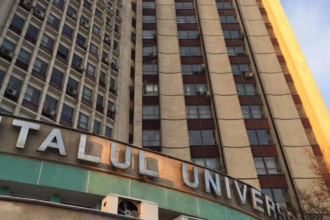 un adolescent de 17 ani a fost supus unei interventii in urma unui avc a fost diagnosticat la spitalul grigore alexandrescu si trimis la spitalul universitar 6ac6a9ac5064b