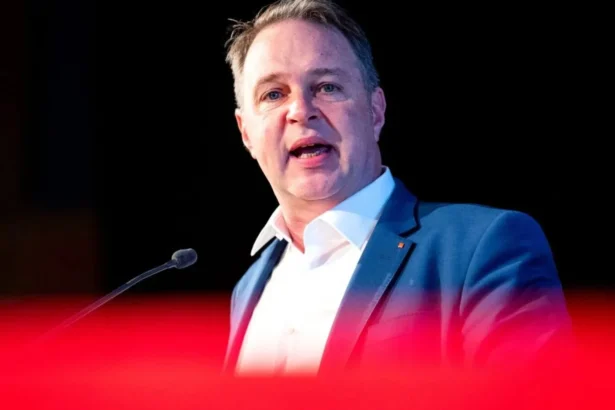 vicecancelarul austriac andreas babler si a anuntat duminica demisia de la varful executivului de la viena pleaca si de la conducerea partidului social democrat 6ac356917bb19