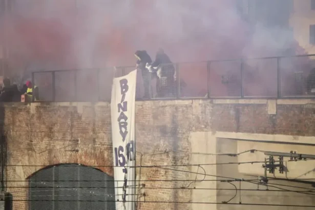 video a doua zi de violente la milano magazine carrefour si decathlon jefuite 6ad51c20524cd