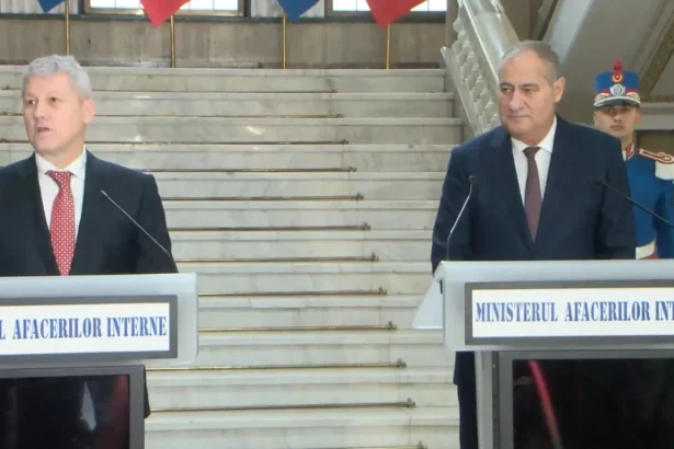 video catalin predoiu ii face un laudatio cum se vede mai rar lui marian neacsu la predarea mandatului un om cu o vasta profunda si indelungata experienta 6ad868045eb55