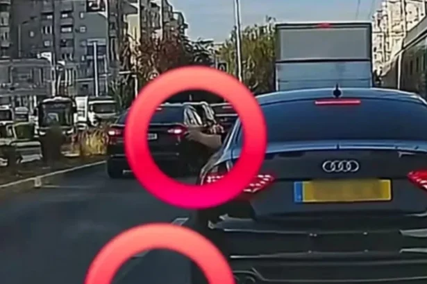 video gestul incalificabil din trafic care a scandalizat o tara intreaga ce a facut un sofer direct pe geamul masinii 6ac87602d0f96