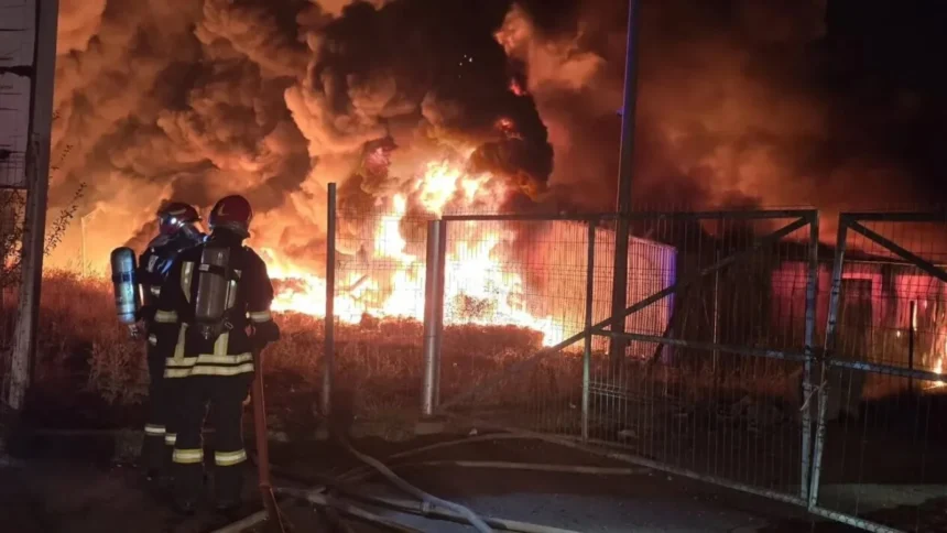 video incendiu de proportii la o statie de sortare reciclare a deseurilor din apropierea sibiului a fost emis mesaj ro alert 6abebcfa705e8