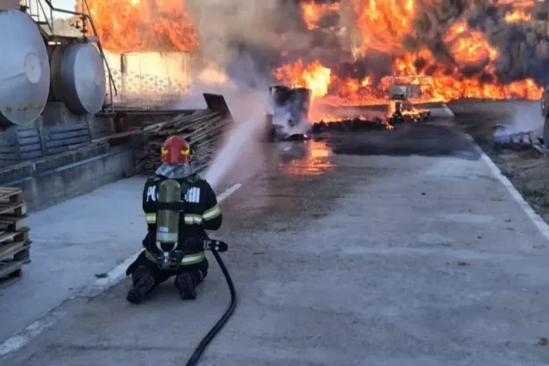 video incendiu puternic in valcea au fost emise doua mesaje ro alert 6ac132758fab6