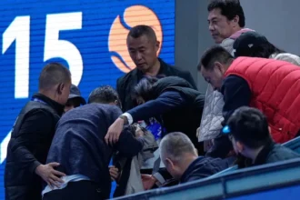 video novak djokovic s a calificat in finala turneului de la beijing dupa ce daniil medvedev a fost descalificat 6ac3c001e4d04
